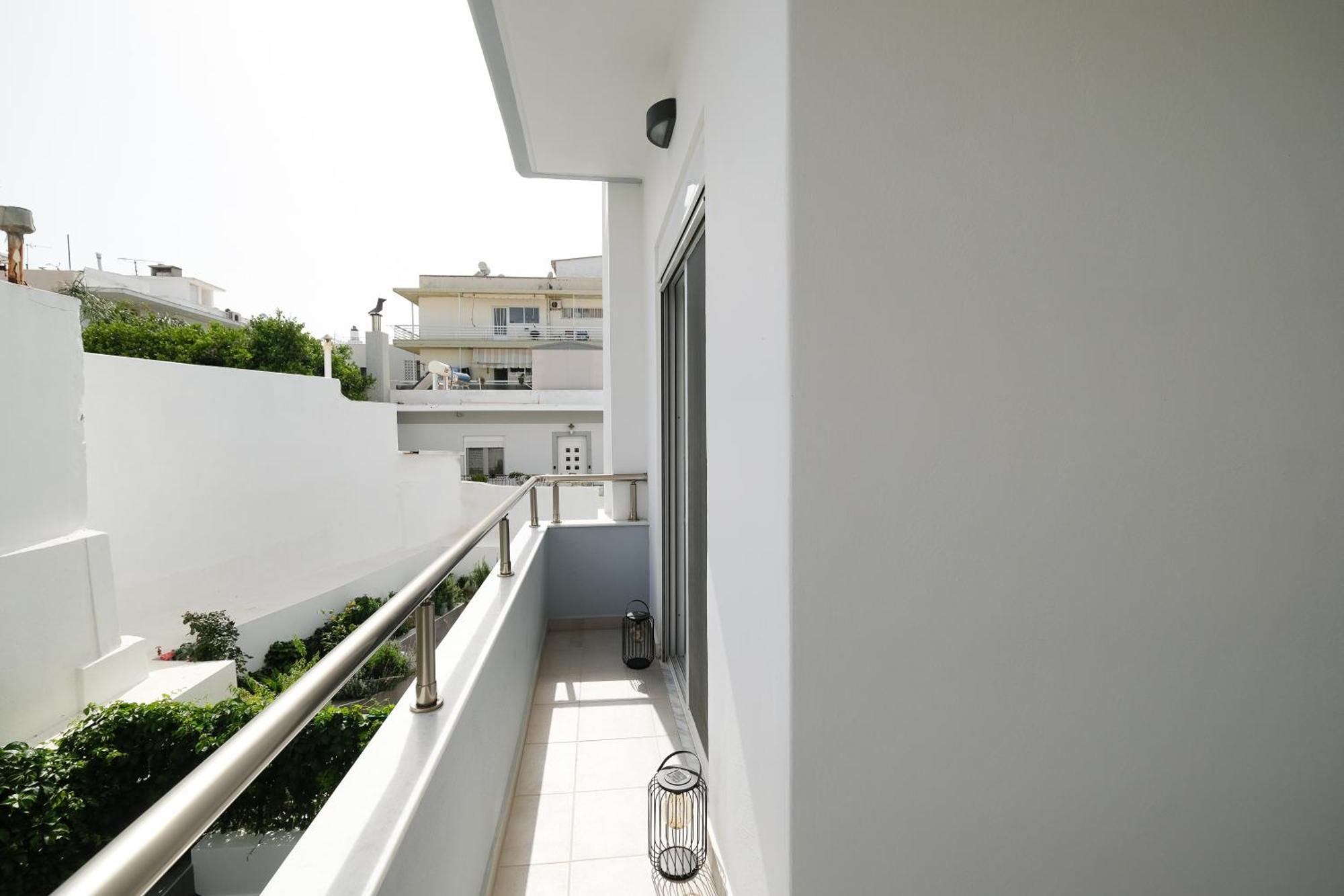 Rhodes Retreat: Modern Comfort In Serene Luxury Rhodes City Exterior photo